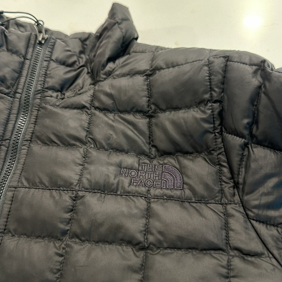 Northface Women's Jacket - Picture 6 of 6